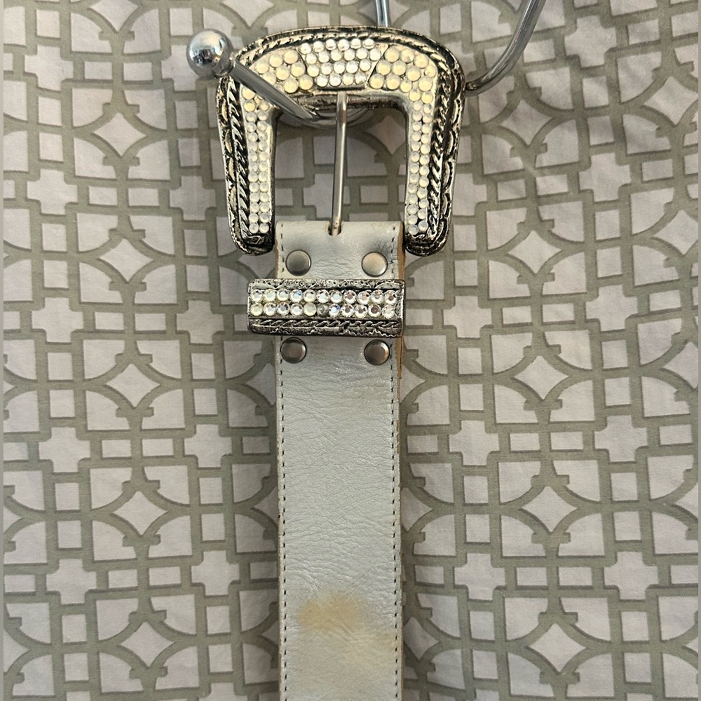 Leatherock Rock & Roll or Western White Leather w/ Crystal Belt Buckle & Tip End